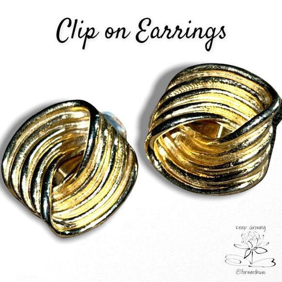 Vintage Unmarked Clip-On Earrings - Elegant & Timeless - Picture 1 of 7